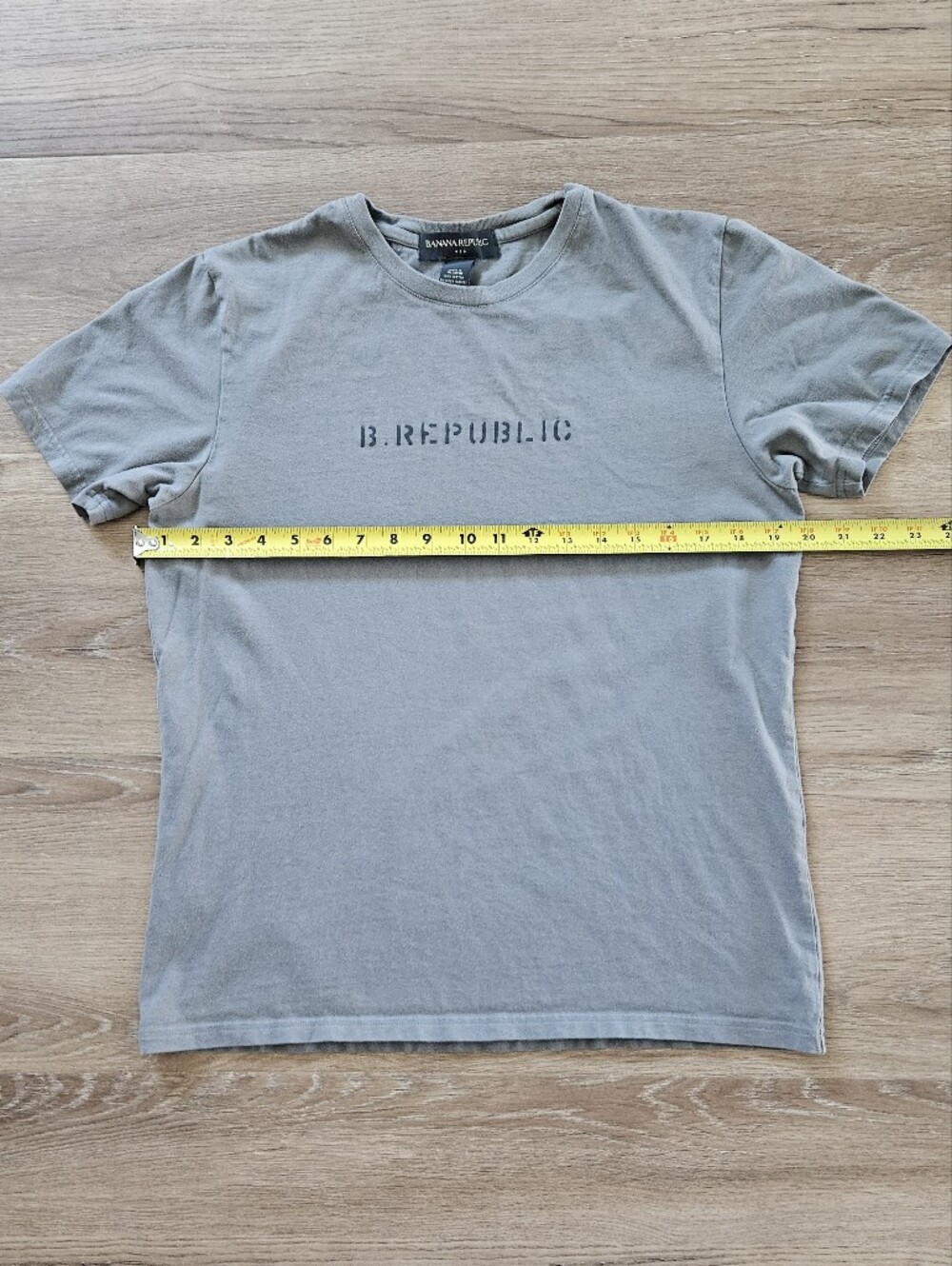 Banana Republic Men's Gray Crew Neck Logo T-Shirt Size M - Picture 3 of 7